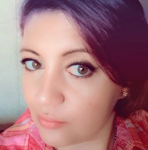 Meet your Posher, Nadia